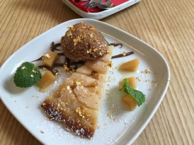 Nachspeise mit Goldstreusel